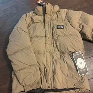 Mountain Hardwear Men's Tan Puffer Jacket